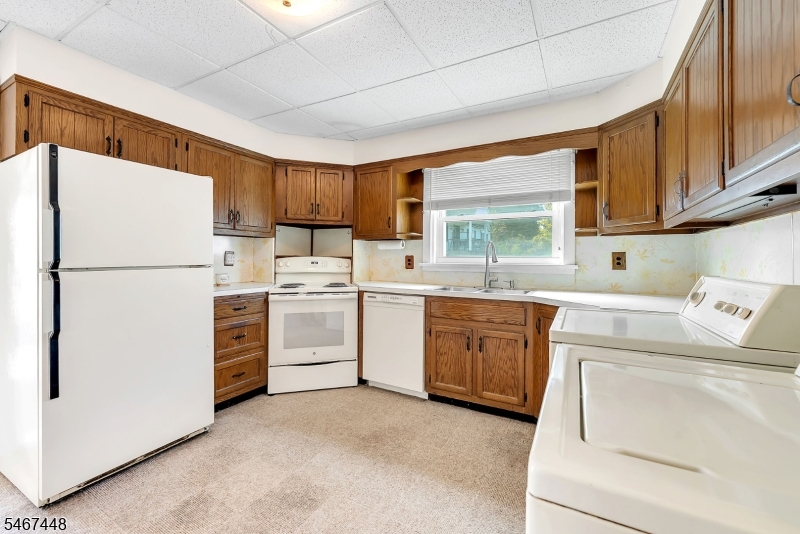 41 Woodside Avenue Newton NJ 07860