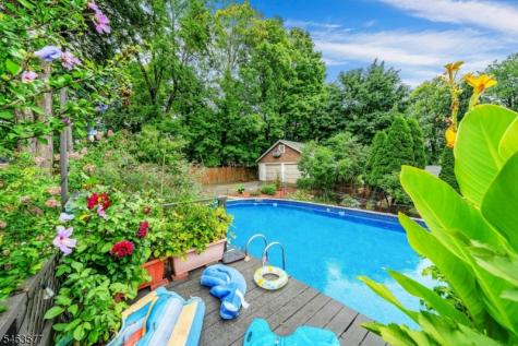 17 Floyd Road Verona NJ 07044