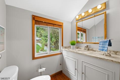 17 Floyd Road Verona NJ 07044