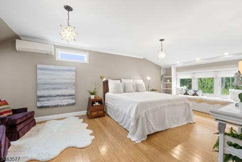 17 Floyd Road Verona NJ 07044