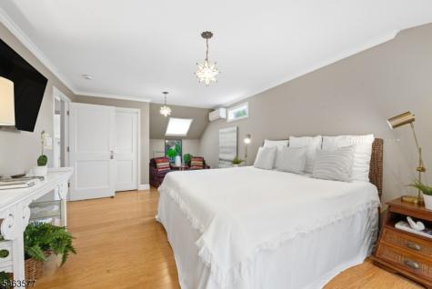 17 Floyd Road Verona NJ 07044