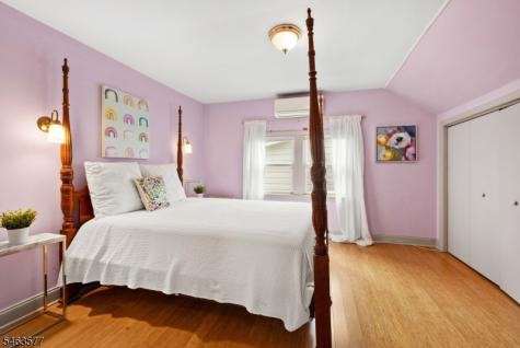 17 Floyd Road Verona NJ 07044
