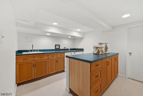 17 Floyd Road Verona NJ 07044