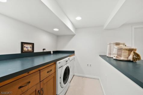 17 Floyd Road Verona NJ 07044