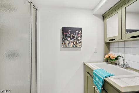 17 Floyd Road Verona NJ 07044