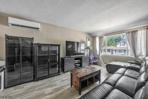 174 Phelps Avenue Bergenfield NJ 07621