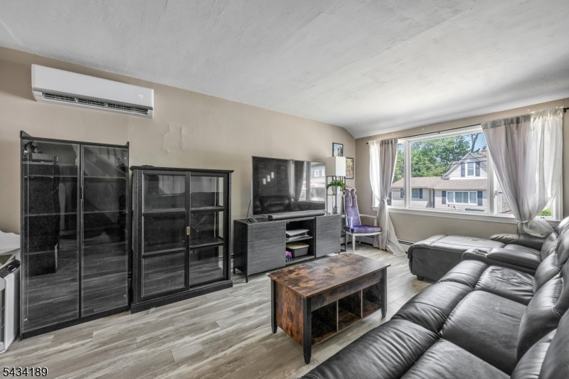 174 Phelps Avenue Bergenfield NJ 07621