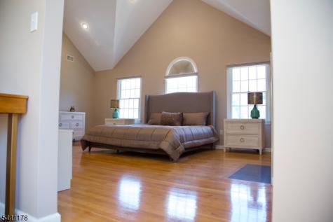 43 Cleveland Avenue East Hanover NJ 07936