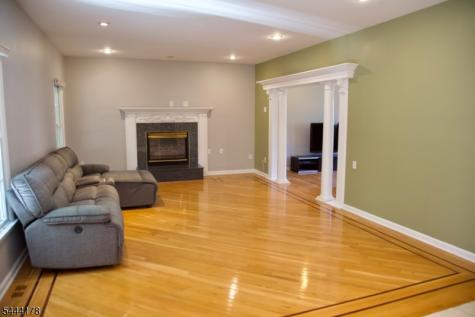 43 Cleveland Avenue East Hanover NJ 07936