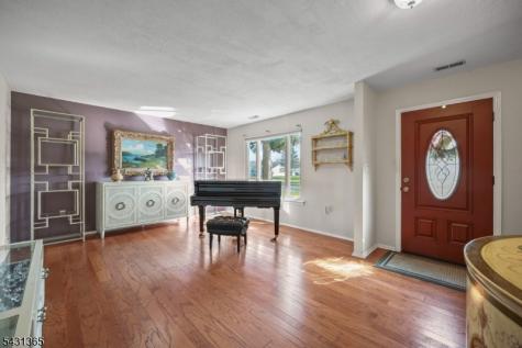 19 Plymouth Lane Manalapan NJ 07726