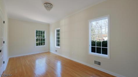 156 Washington Drive Watchung NJ 07069