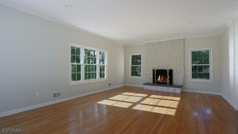156 Washington Drive Watchung NJ 07069