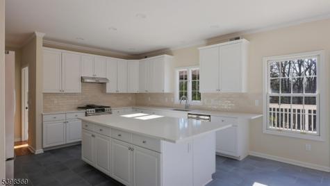 156 Washington Drive Watchung NJ 07069