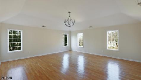 156 Washington Drive Watchung NJ 07069