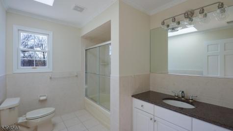 156 Washington Drive Watchung NJ 07069