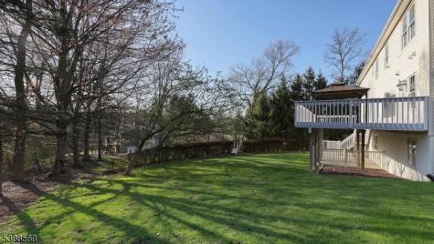 156 Washington Drive Watchung NJ 07069