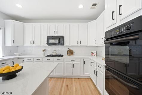 51 Hartlander Street East Brunswick NJ 08816