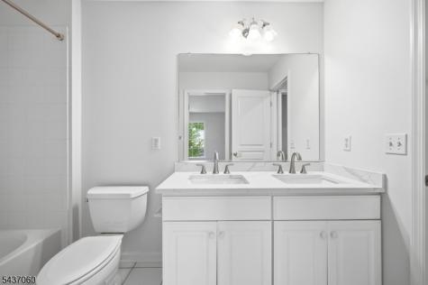 51 Hartlander Street East Brunswick NJ 08816