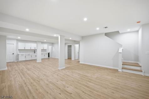 51 Hartlander Street East Brunswick NJ 08816
