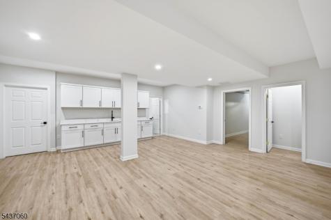 51 Hartlander Street East Brunswick NJ 08816