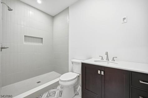 51 Hartlander Street East Brunswick NJ 08816