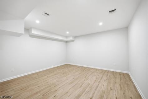 51 Hartlander Street East Brunswick NJ 08816