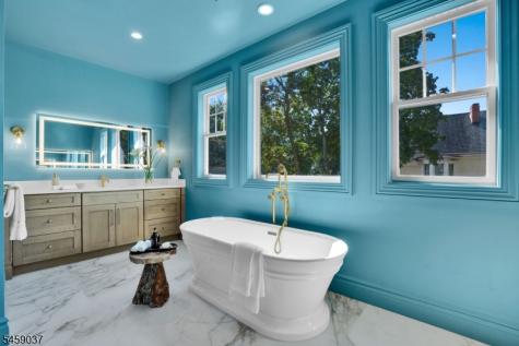 110 Blauvelt Avenue Hohokus NJ 07423