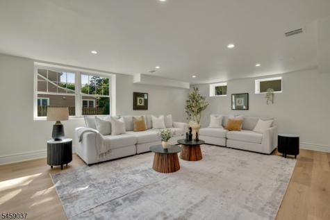 110 Blauvelt Avenue Hohokus NJ 07423