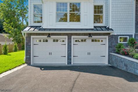 110 Blauvelt Avenue Hohokus NJ 07423
