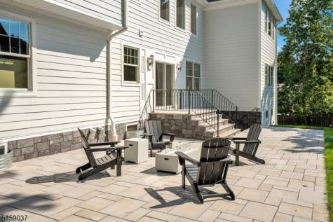 110 Blauvelt Avenue Hohokus NJ 07423
