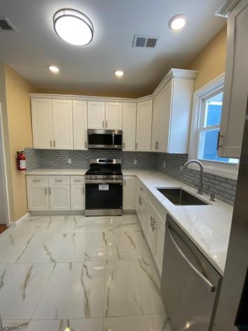 71 Coolidge Street Irvington NJ 07111