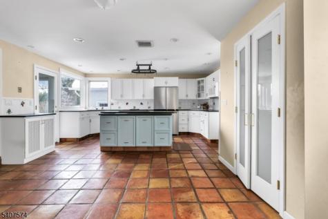 310 Morris Avenue Mountain Lakes NJ 07046