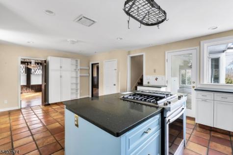 310 Morris Avenue Mountain Lakes NJ 07046