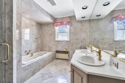 310 Morris Avenue Mountain Lakes NJ 07046