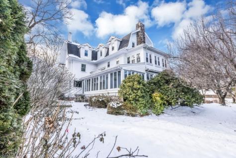 310 Morris Avenue Mountain Lakes NJ 07046