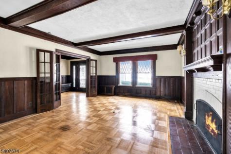 310 Morris Avenue Mountain Lakes NJ 07046