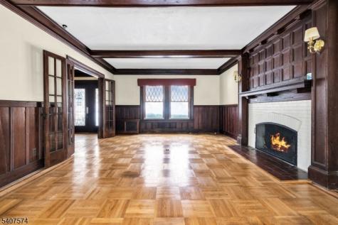 310 Morris Avenue Mountain Lakes NJ 07046