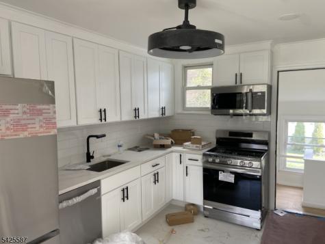 271 Valley Road Clark NJ 07066