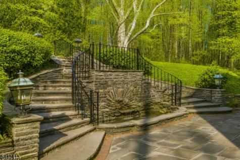 5 Rocky Way West Orange NJ 07052