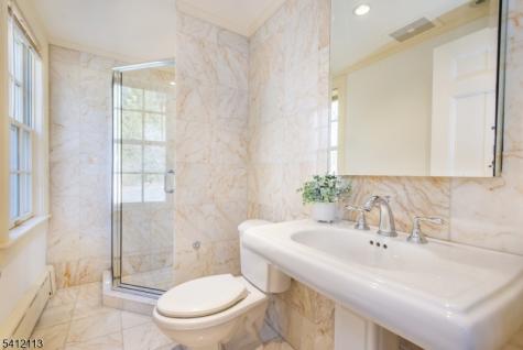 5 Rocky Way West Orange NJ 07052