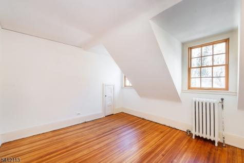 5 Rocky Way West Orange NJ 07052