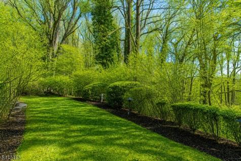 5 Rocky Way West Orange NJ 07052