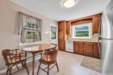 36 Cloverhill Drive Califon NJ 07830