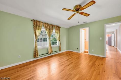 36 Cloverhill Drive Califon NJ 07830