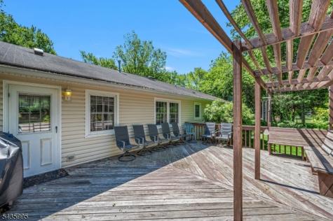 36 Cloverhill Drive Califon NJ 07830