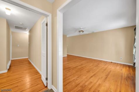 36 Cloverhill Drive Califon NJ 07830
