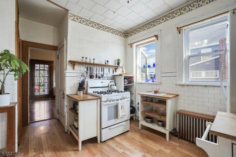 563 Pierson Street Westfield NJ 07090