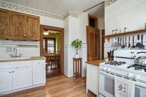 563 Pierson Street Westfield NJ 07090