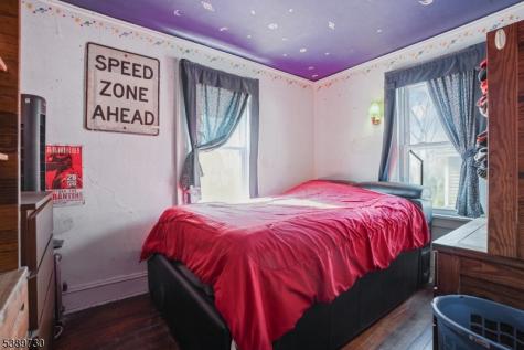 563 Pierson Street Westfield NJ 07090