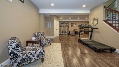 14 De Hart Court Wayne NJ 07470